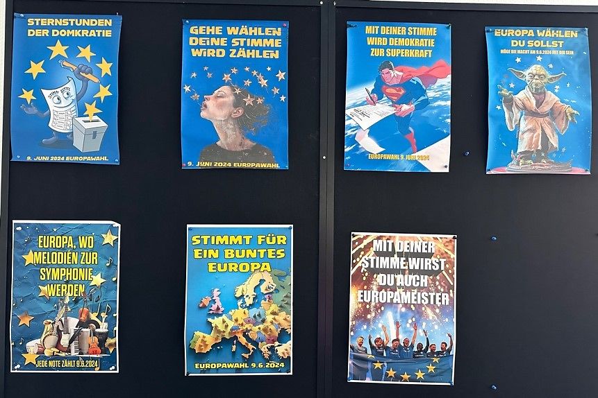 Vier Plakate im Comic-Look zur Europawahl 2024